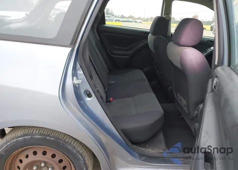 2005 Toyota Matrix z USA, uszkodzony, nr VIN 2T1KR32E55C553846